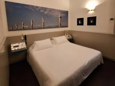 فندق Sure By Western Milano 4*