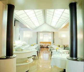 فندق Sure By Western Milano 4*