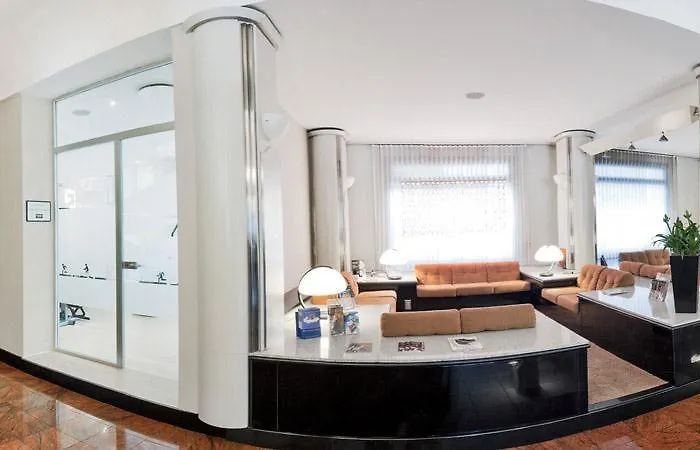 Hotel Sure By Western Milano Padua