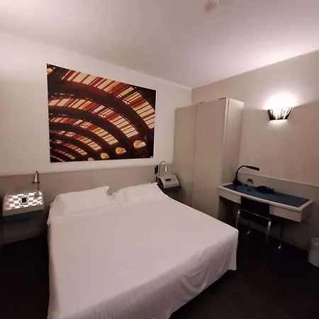 Sure By Western Milano Hotel