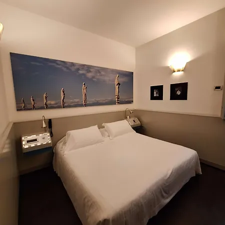 Sure By Western Milano Hotel 4*