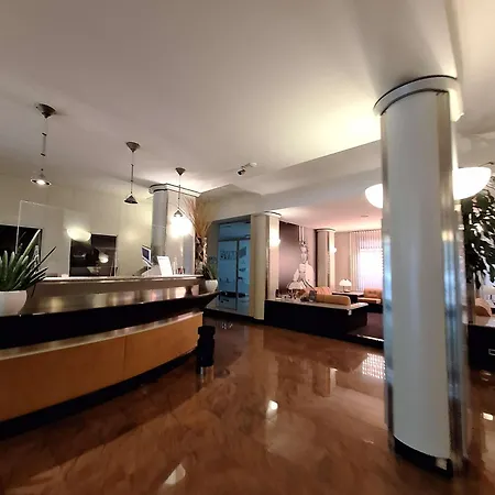 Sure By Western Milano Hotel