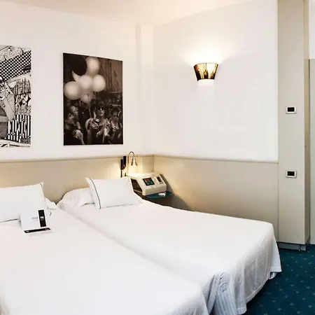 Hotel Sure By Western Milano 4*