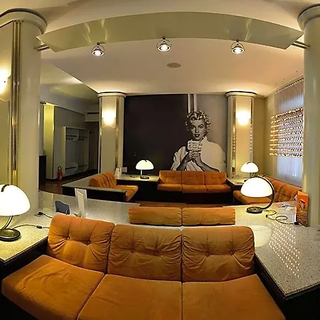 فندق Sure By Western Milano بادوفا