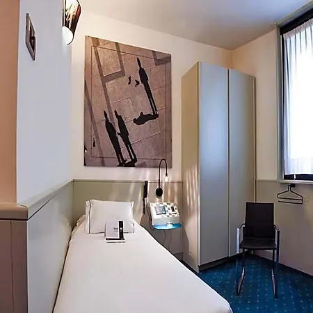 فندق Sure By Western Milano 4*