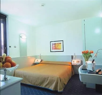 Sure By Western Milano Hotel