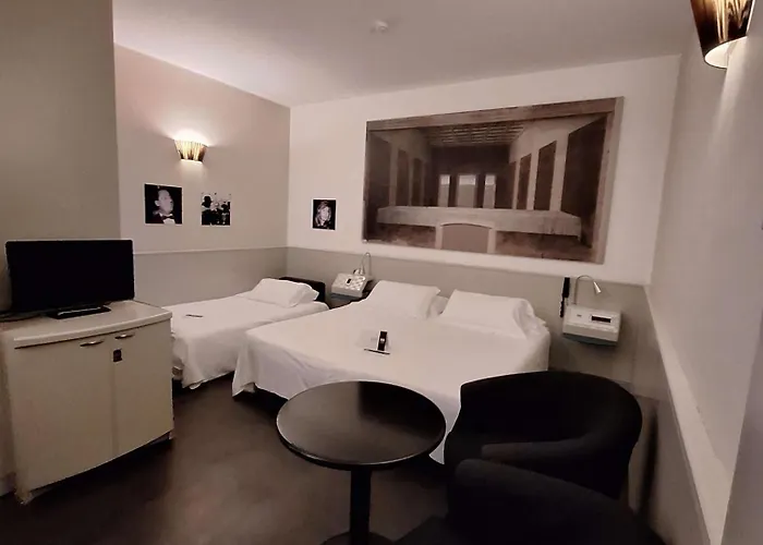 Sure By Western Milano 4*