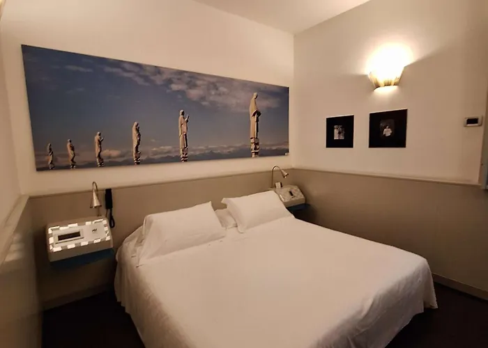 Sure By Western Milano Hotel 4*