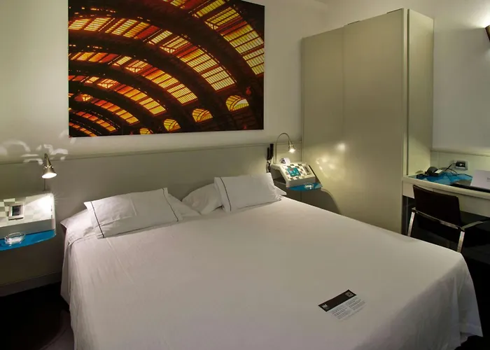 Sure By Western Milano Hotel 4*