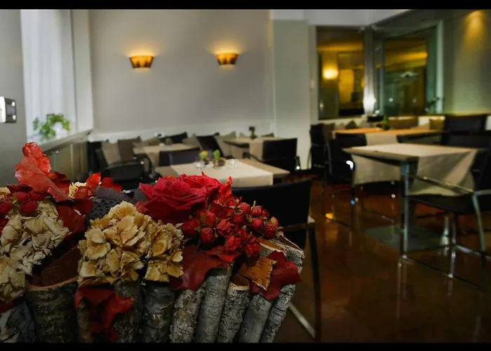 Sure By Western Milano 4*