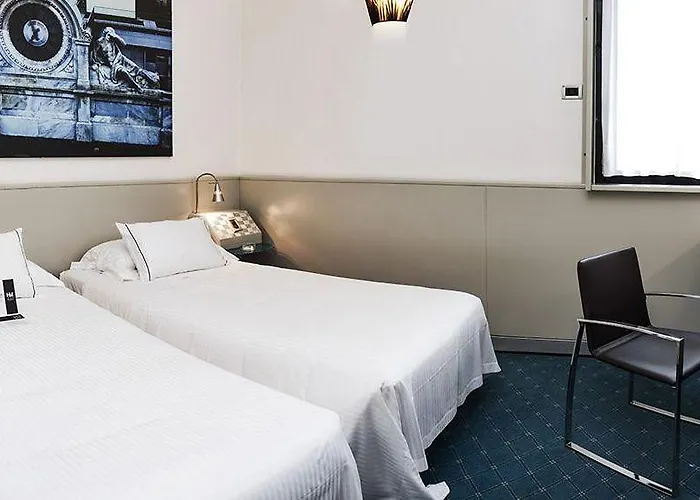 Hotel Sure By Western Milano 4*