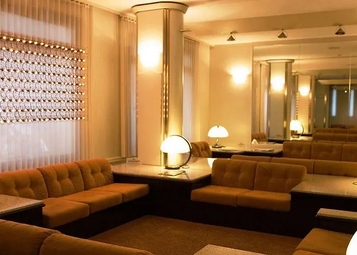 Sure By Western Milano Padova